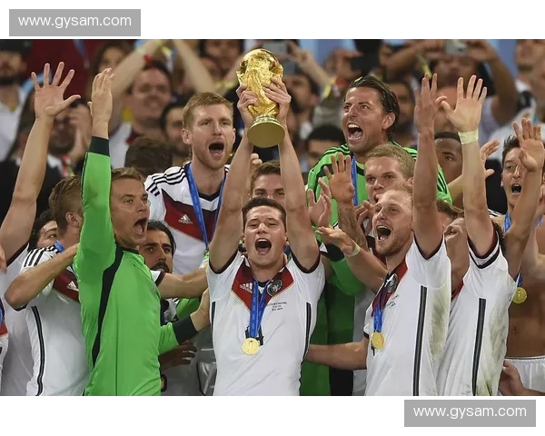 世界杯经典对决重播带你重温激动人心的瞬间与历史性时刻 世界杯经典对决重播带你重温激动人心的瞬间与历史性时刻